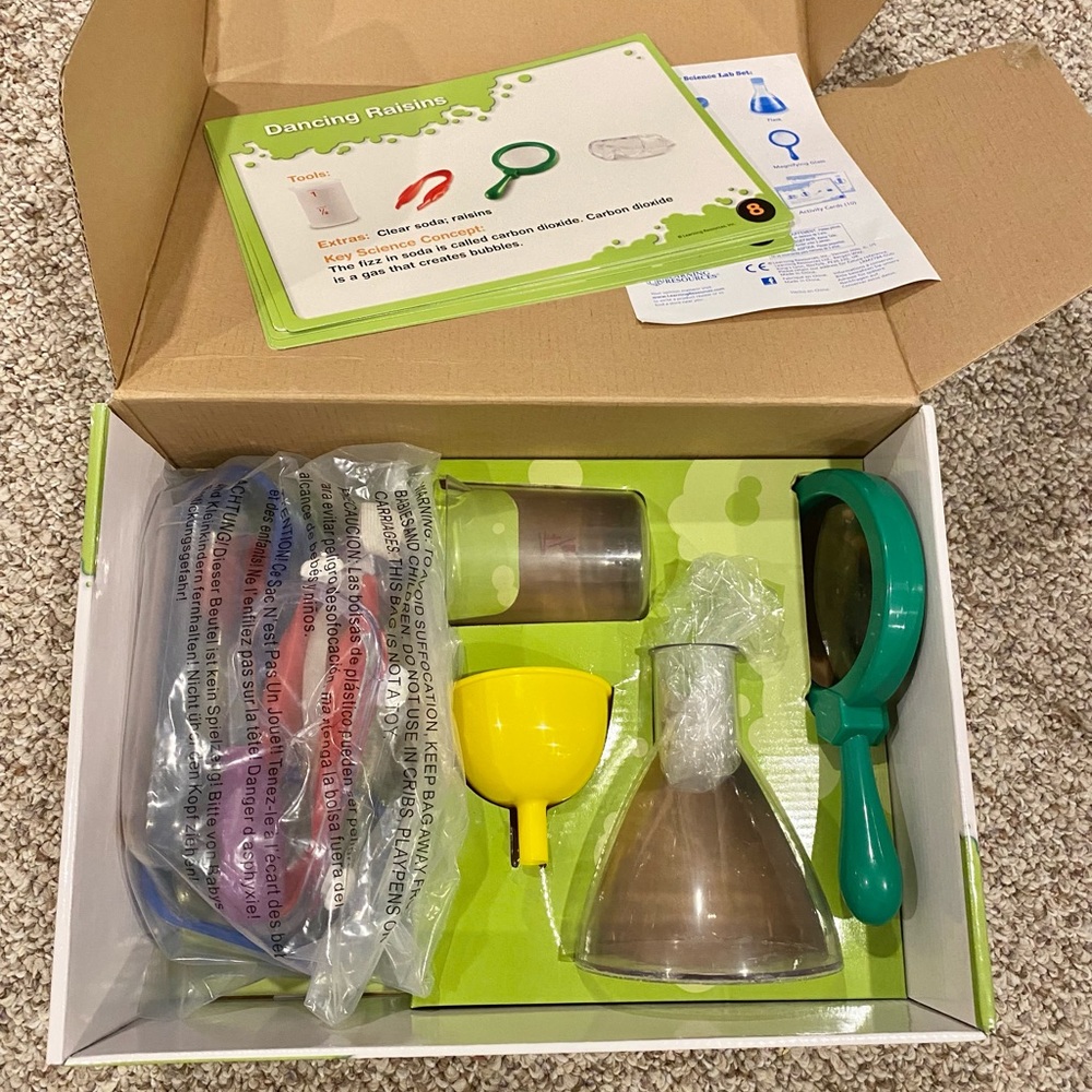 Primary Science Lab Set - Picture 3 of 4